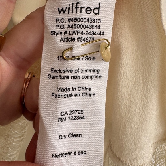 NWT Wilfred Aritzia Desaix Blouse, Milk, Size M - Picture 9 of 9